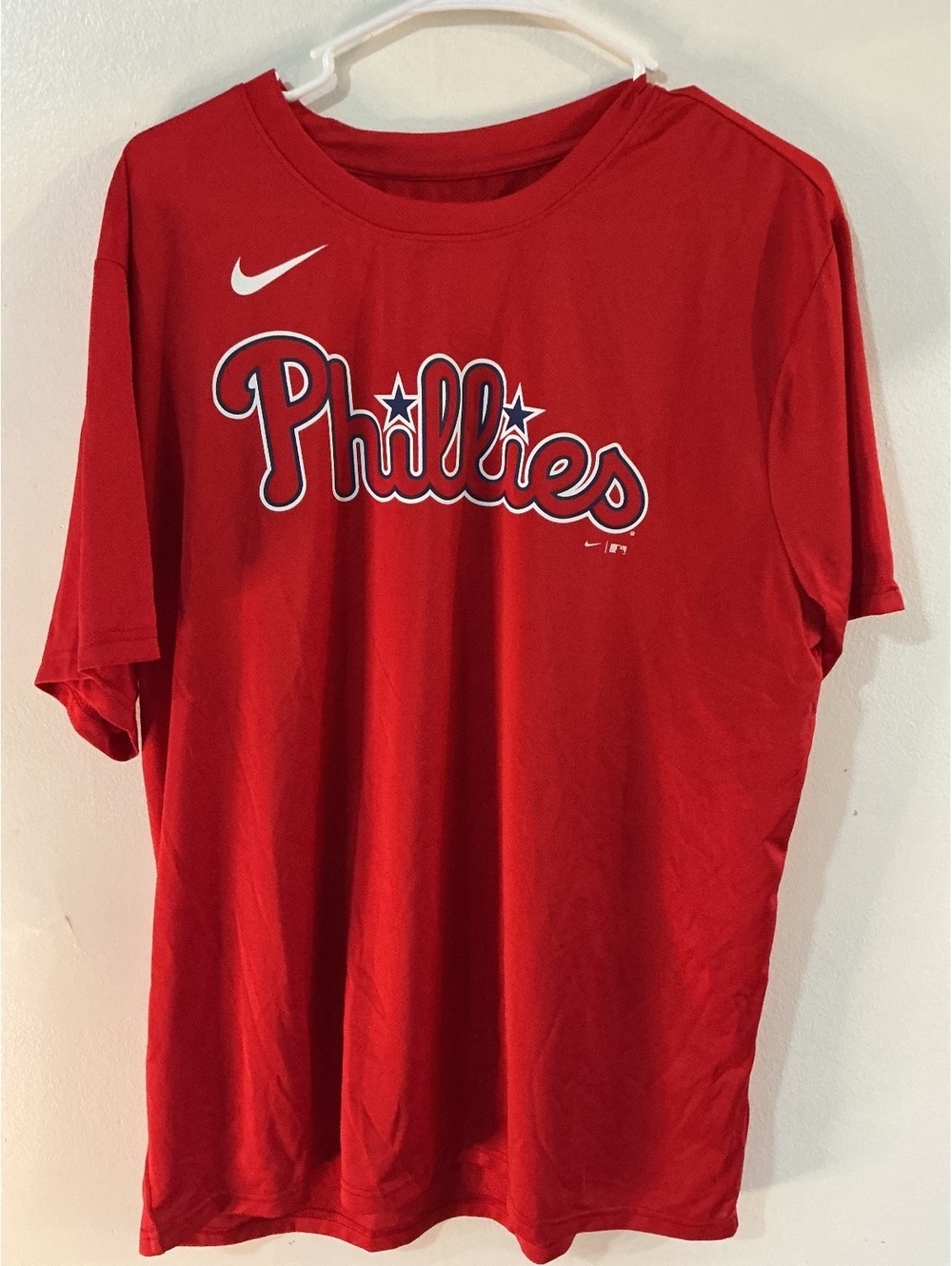 Phillies t shirt